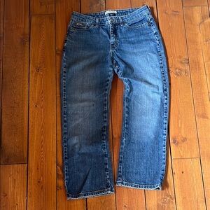 Women’s Lee Natural Fit Straight Leg Just Below The Waist Jeans